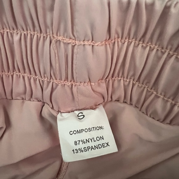 Light pink flowy athletic shorts - Picture 4 of 5